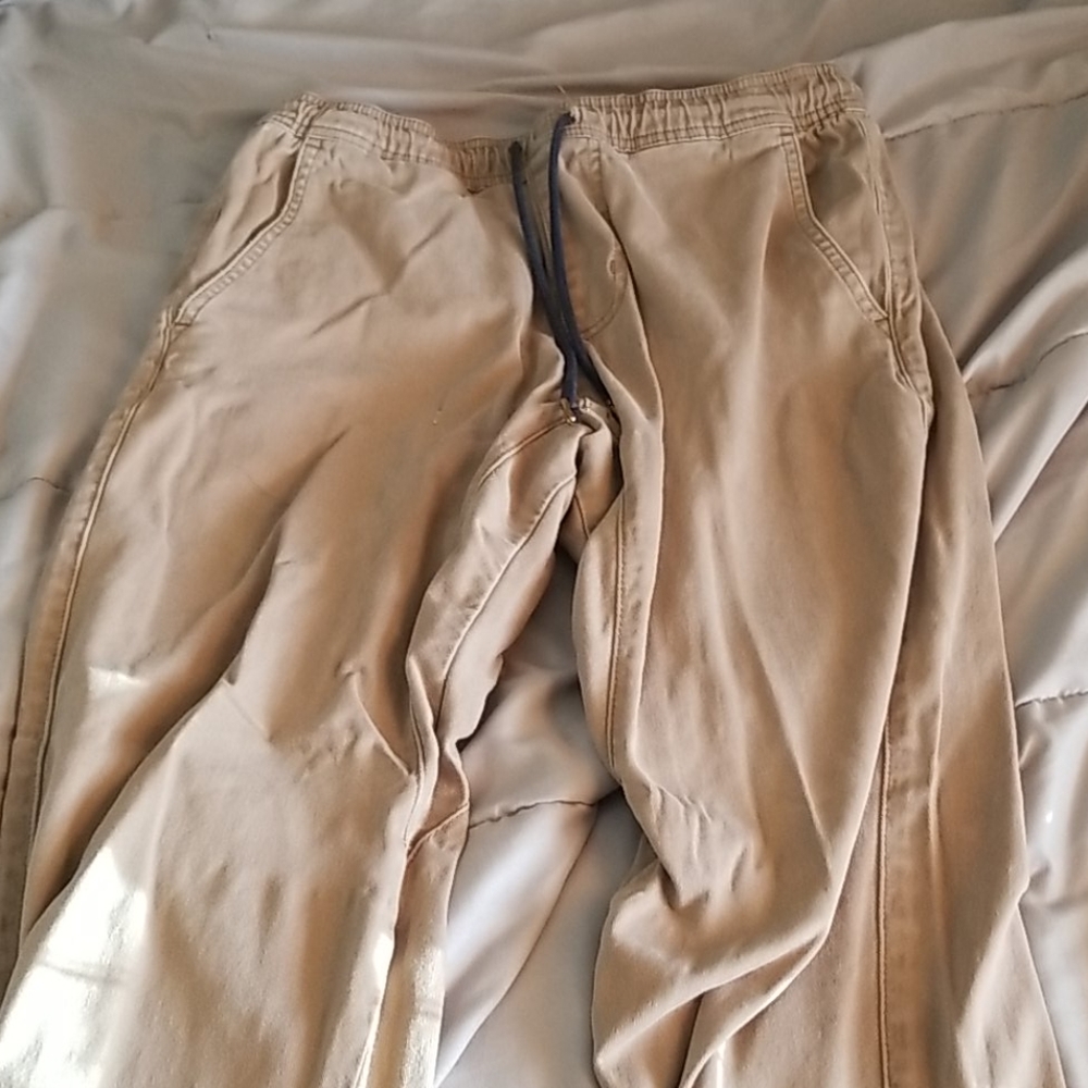 Chinos